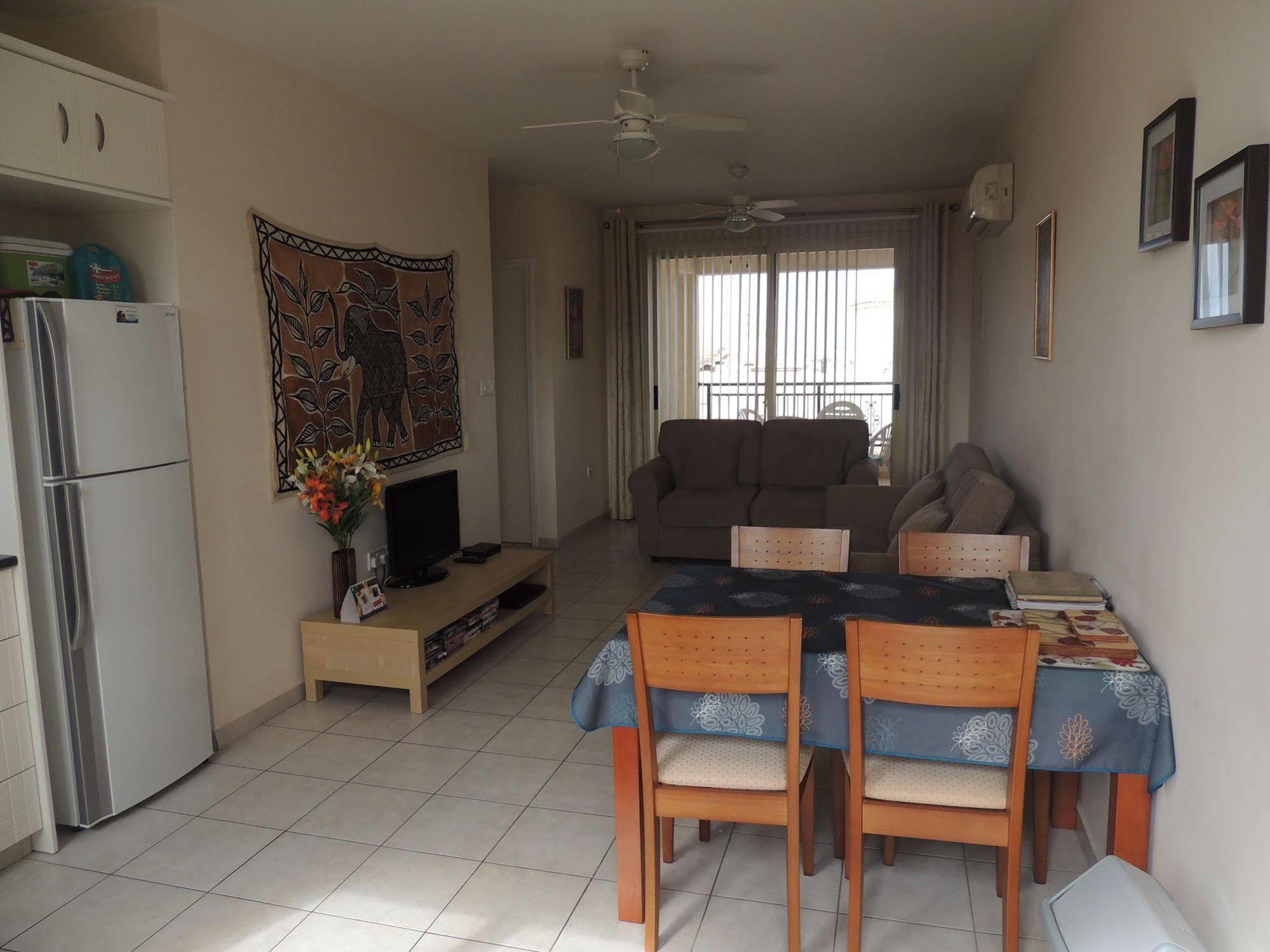Royal Seacrest Apartments Aphrodite Hills ภายนอก รูปภาพ